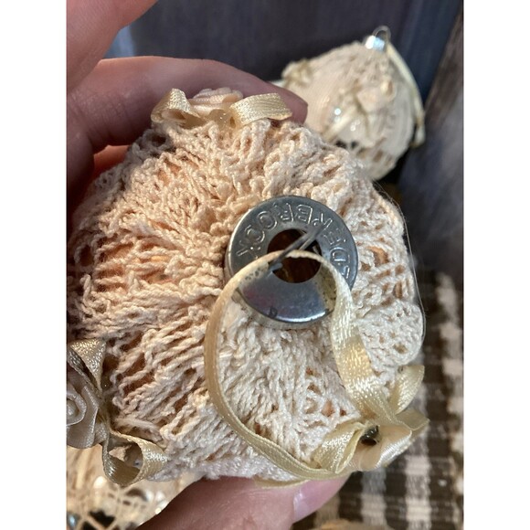 Vintage Alderbrook Lace Covered Silver Glass Christmas Ball Ornaments Set Of 7 - Picture 12 of 15